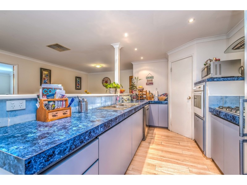 1/188 Kitchener Road, Booragoon WA 6154