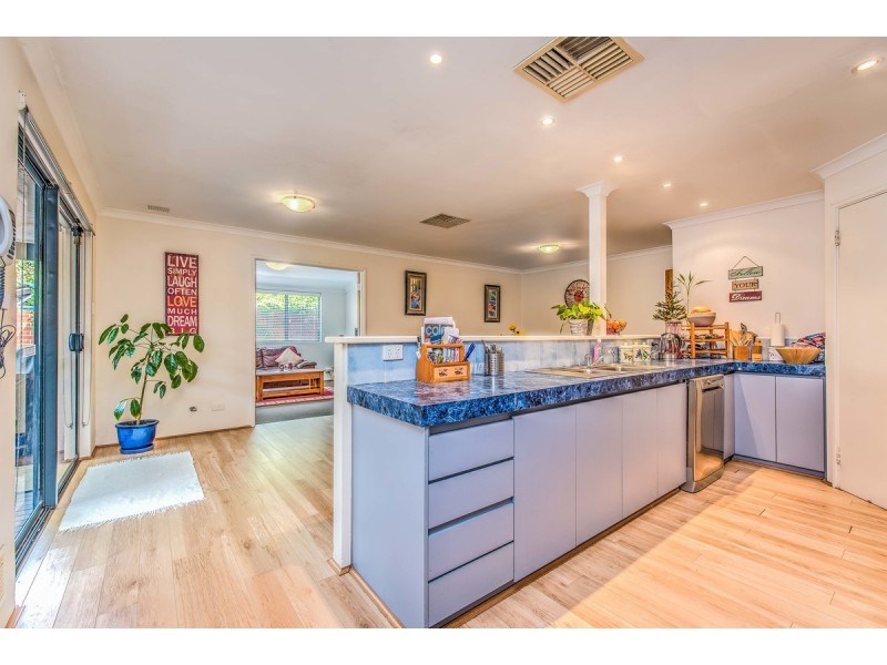 1/188 Kitchener Road, Booragoon WA 6154