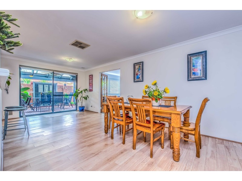 1/188 Kitchener Road, Booragoon WA 6154