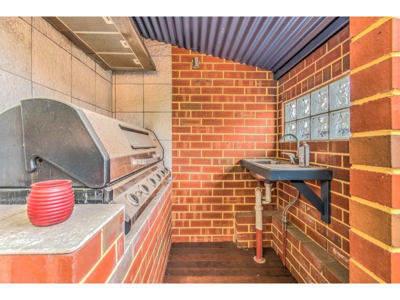 1/188 Kitchener Road, Booragoon WA 6154