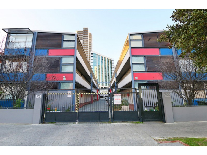 34/122 Terrace Road, Perth WA 6000
