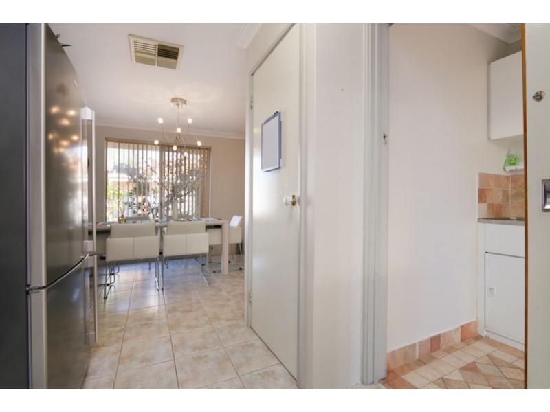 2/29 Kimbara Street, Nollamara WA 6061