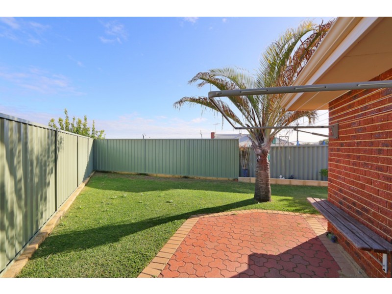 2/29 Kimbara Street, Nollamara WA 6061
