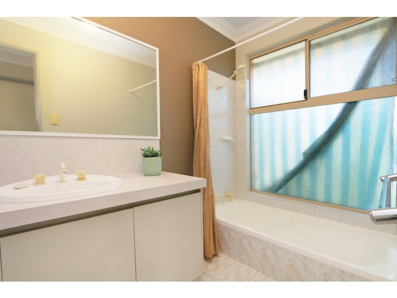 2/29 Kimbara Street, Nollamara WA 6061