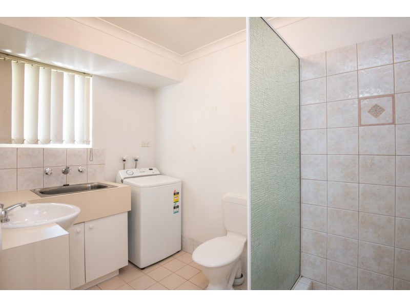 4/128 Burt Street, Boulder WA 6432