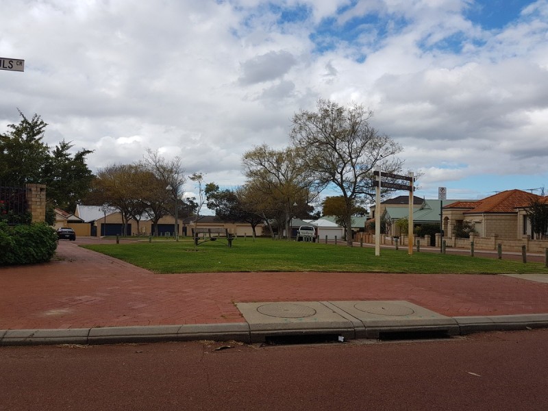 4/61 Nottinghill Road, Joondalup WA 6027