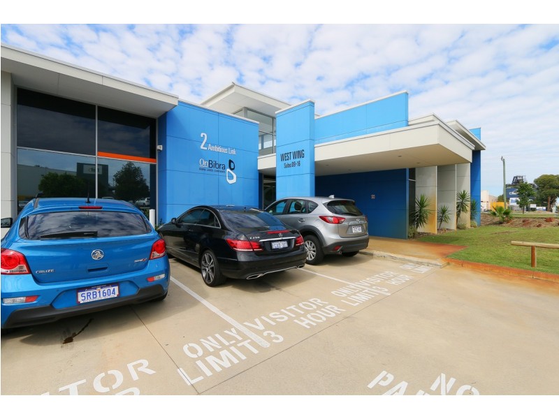 16/2 Ambitious Link, Bibra Lake WA 6163