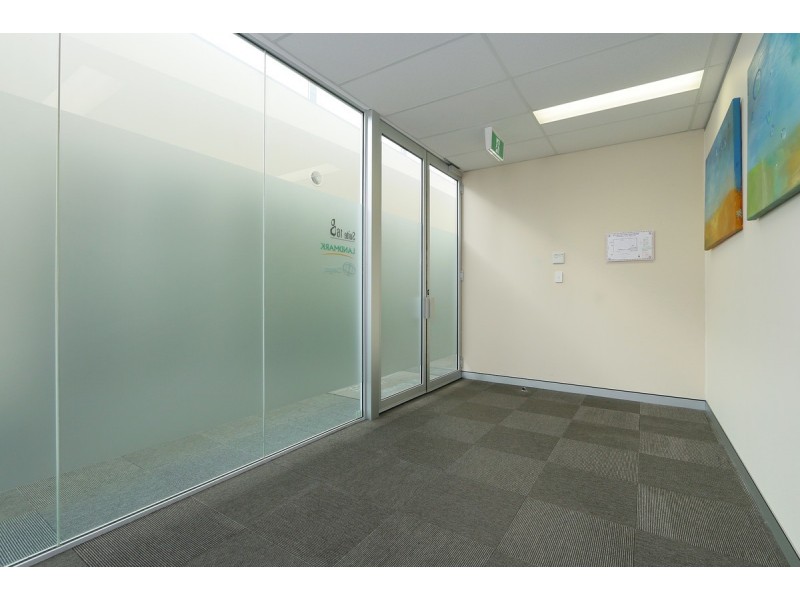 16/2 Ambitious Link, Bibra Lake WA 6163