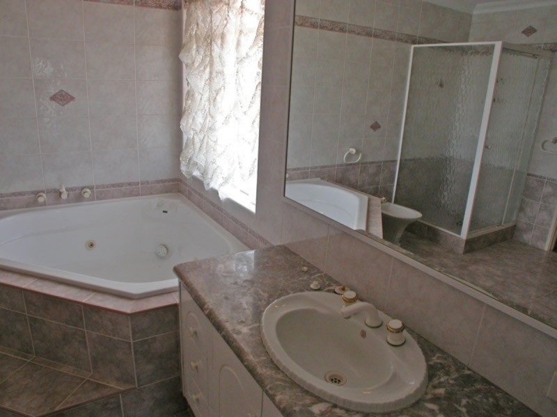 1/73 Kinsella  Street, Joondanna WA 6060