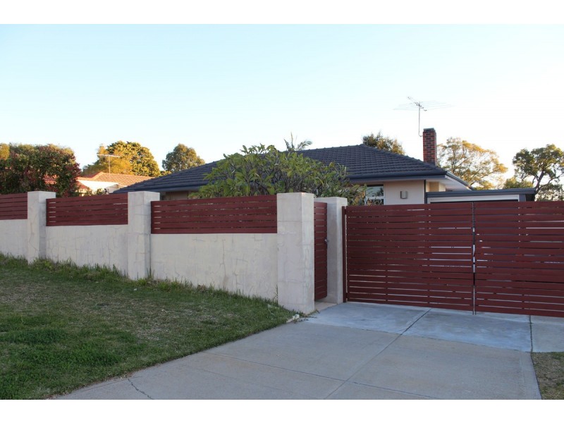 59 Redwood Crescent, Melville WA 6156