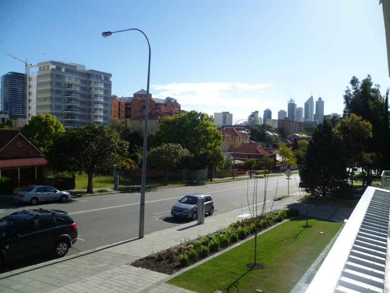 11/18 Wellington Street, East Perth WA 6004