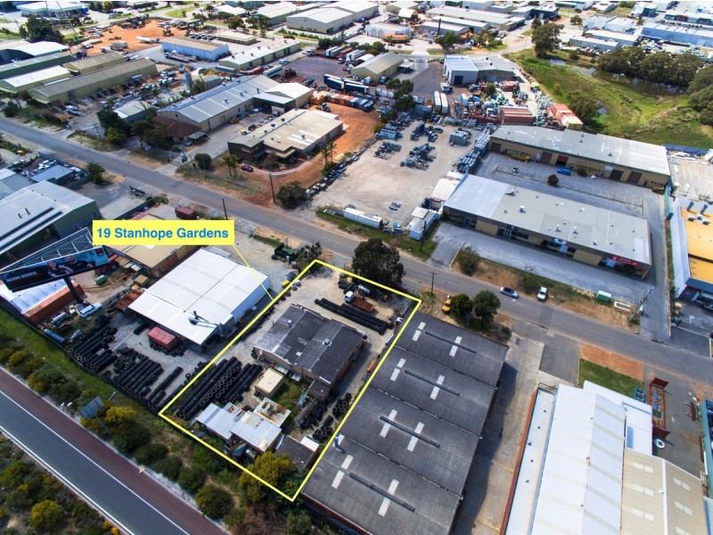 19 Stanhope Gardens, Midvale WA 6056