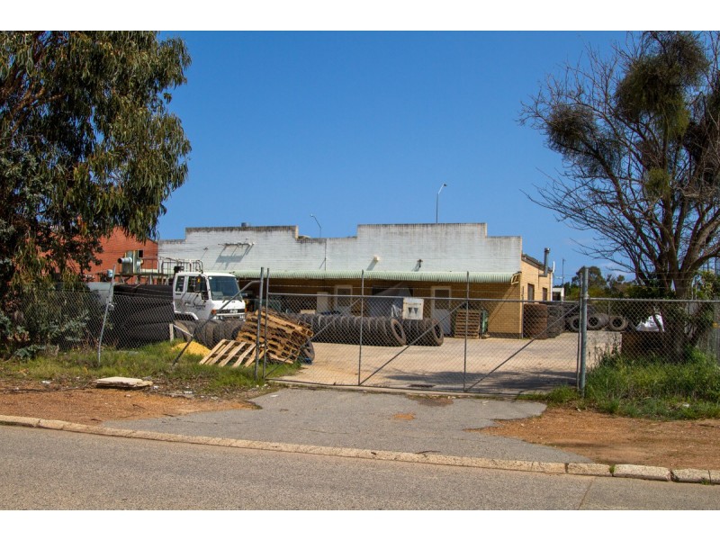 19 Stanhope Gardens, Midvale WA 6056