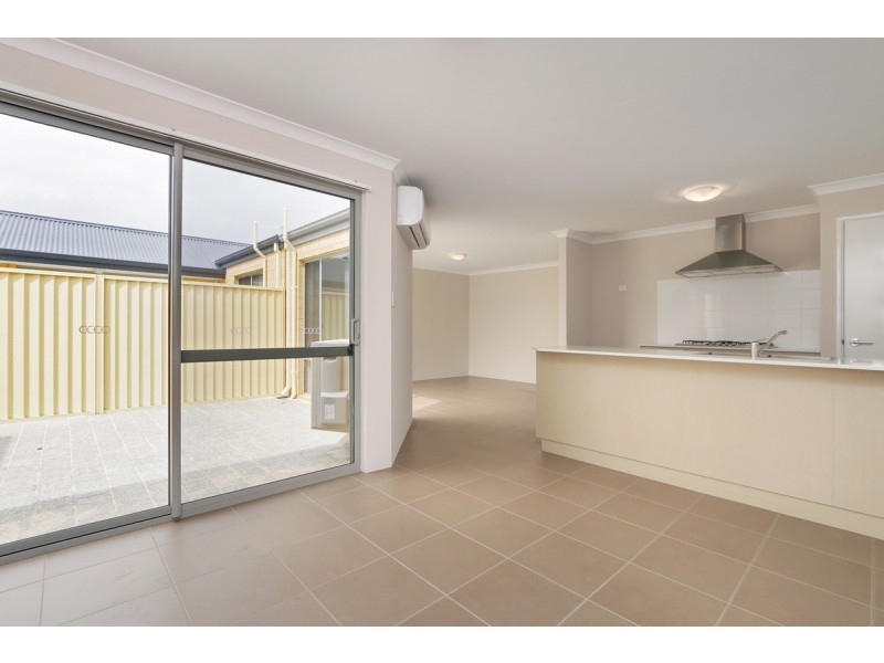 4 Buncrana View, Southern River WA 6110