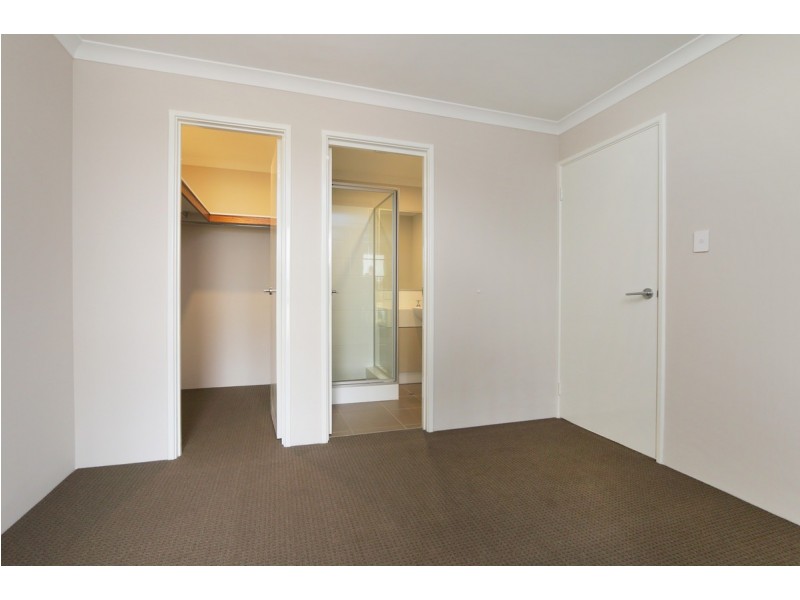 4 Buncrana View, Southern River WA 6110