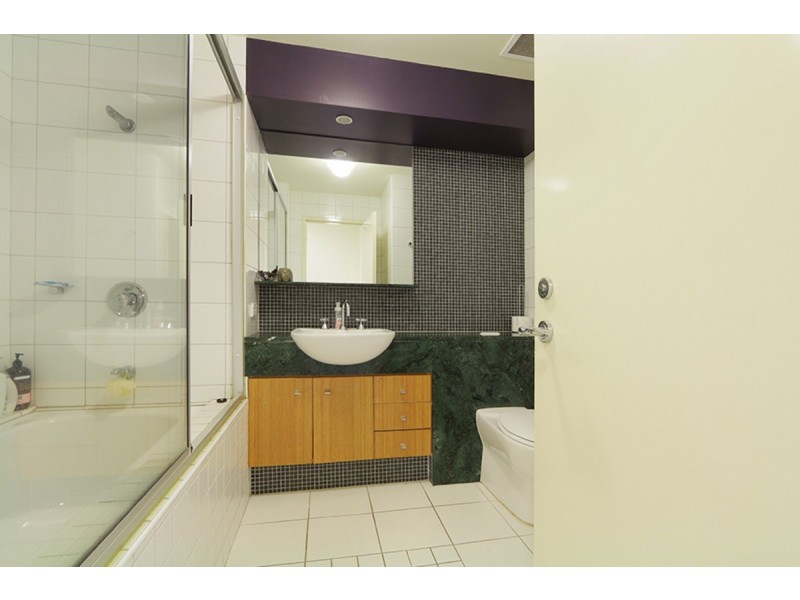 18/1 Henry Lawson Walk, East Perth WA 6004