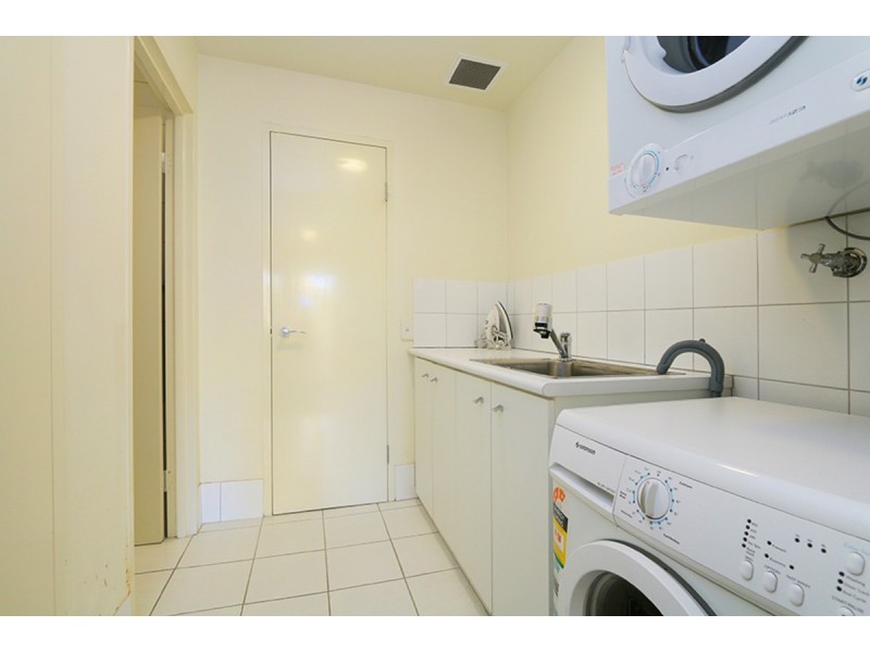 18/1 Henry Lawson Walk, East Perth WA 6004