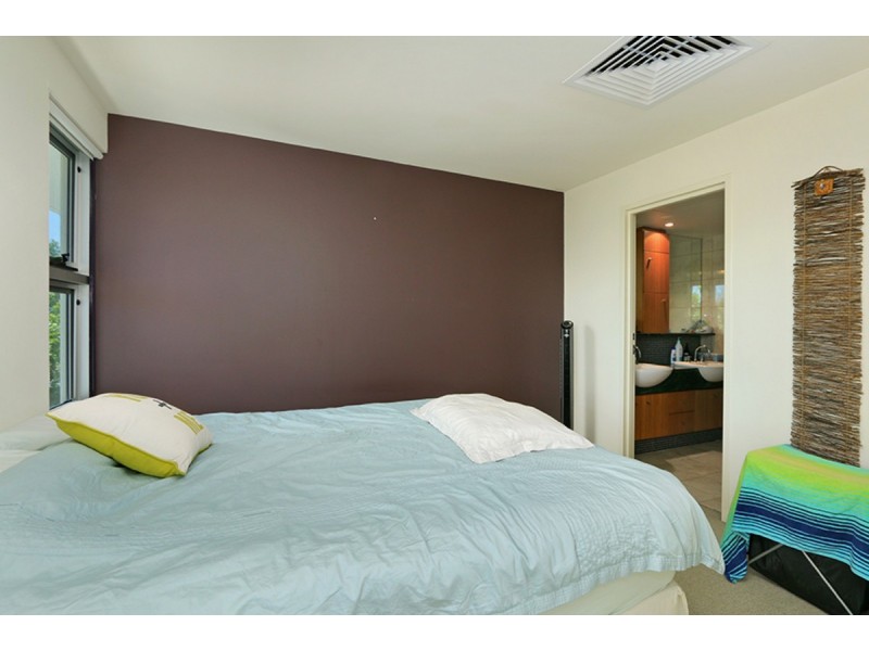 18/1 Henry Lawson Walk, East Perth WA 6004