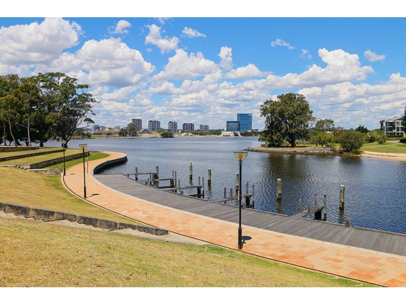 18/1 Henry Lawson Walk, East Perth WA 6004