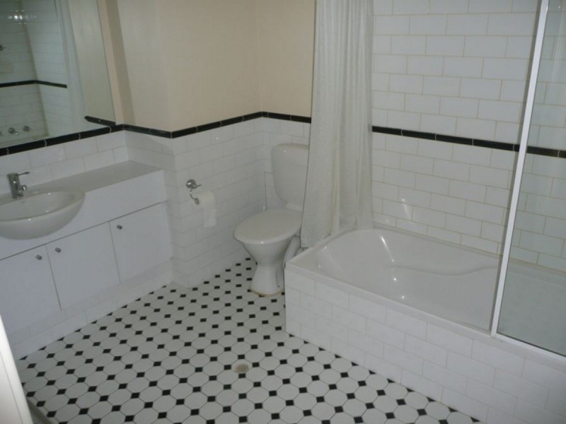 2/32 Eastbrook Terrace, East Perth WA 6004