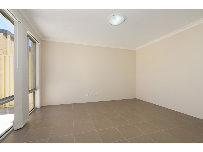 16 Buncrana View, Southern River WA 6110