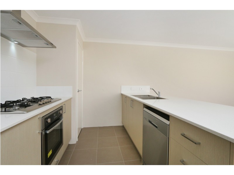 16 Buncrana View, Southern River WA 6110