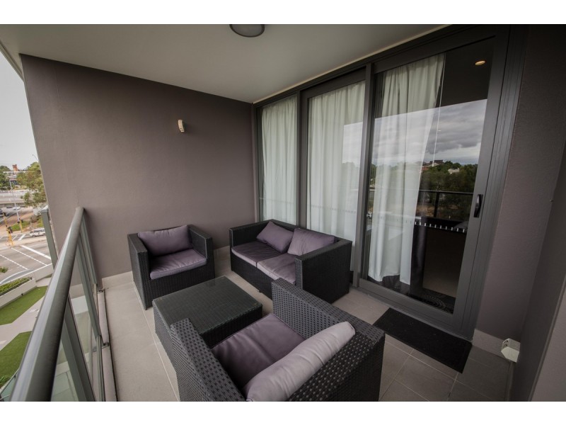 90/3 Homelea Court, Rivervale WA 6103