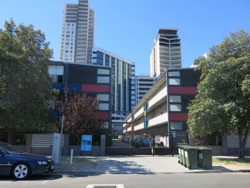 28/124 Terrace Road, Perth WA 6000