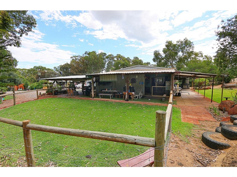 188 Wattleup Road, Wattleup WA 6166