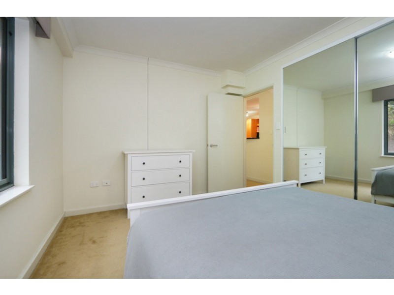 45/118 Mounts Bay Road, Perth WA 6000