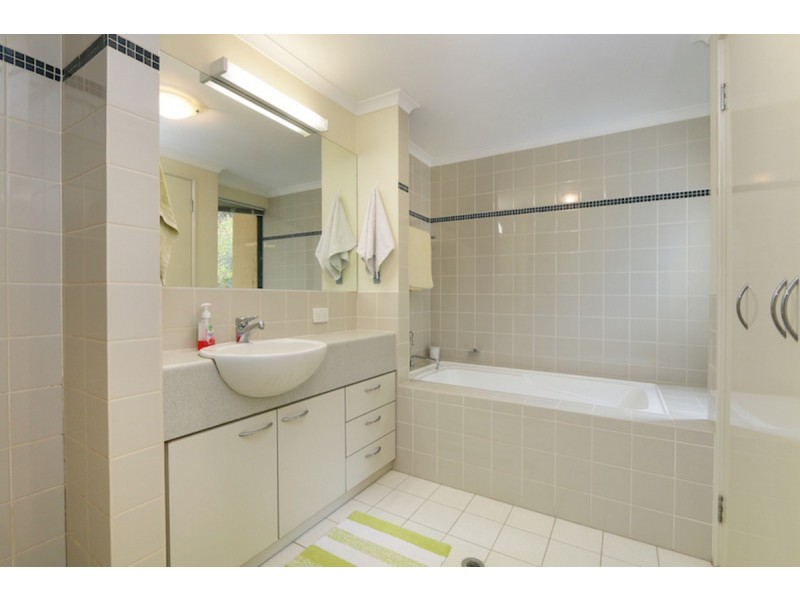 45/118 Mounts Bay Road, Perth WA 6000