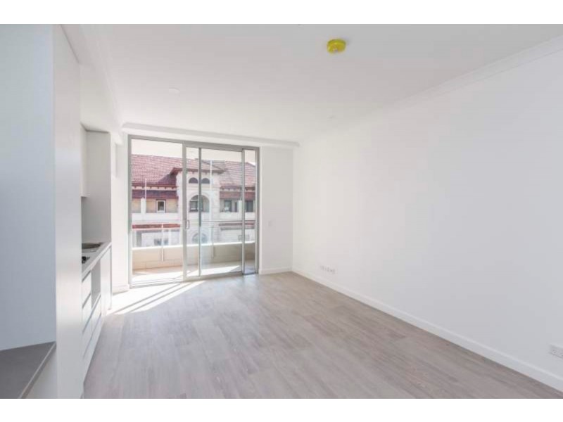 22/11 Queen Victoria Street, Fremantle WA 6160