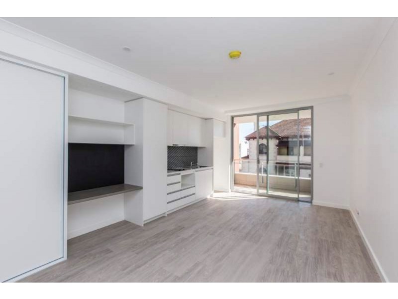 22/11 Queen Victoria Street, Fremantle WA 6160