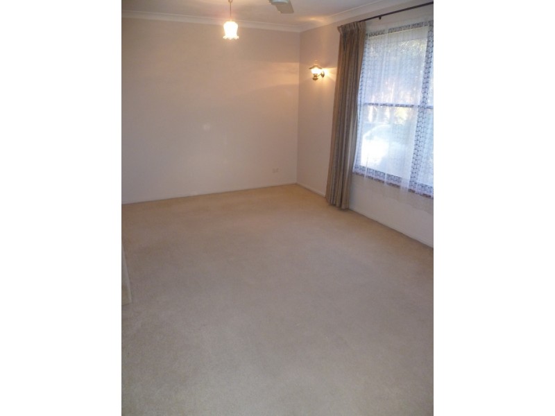 24 Poynter Drive, Duncraig WA 6023