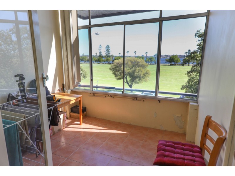 29/122 Terrace Road, Perth WA 6000