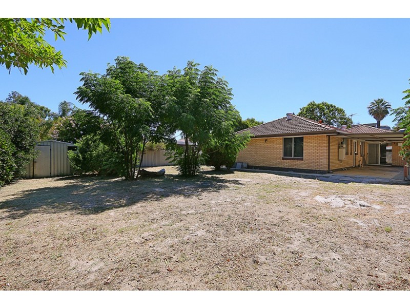 12 Camborne Way, Thornlie WA 6108