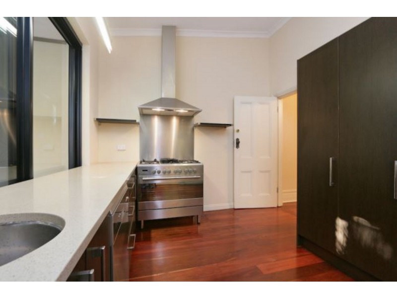 7 Lindsay Street, Perth WA 6000