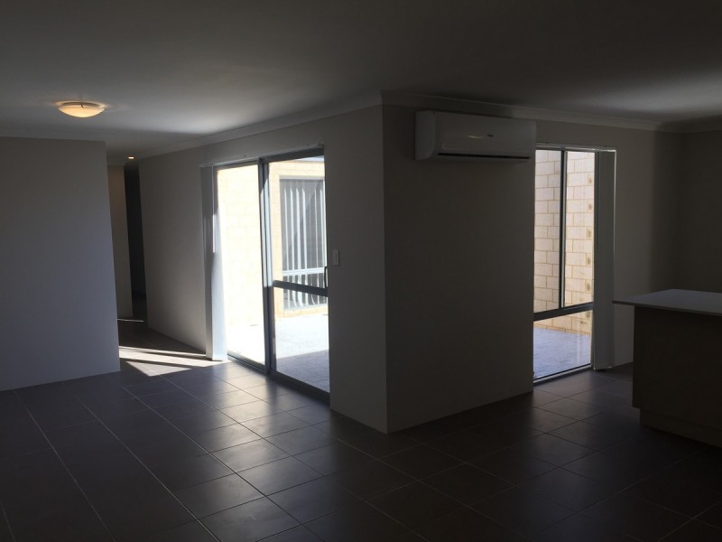 10 Buncrana View, Southern River WA 6110