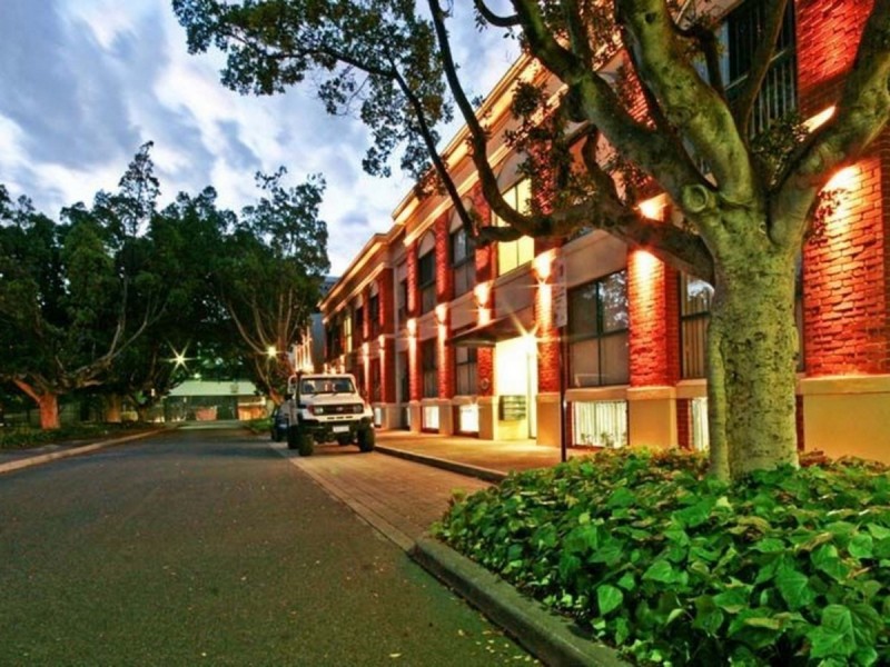 4/24 Saunders Street, East Perth WA 6004