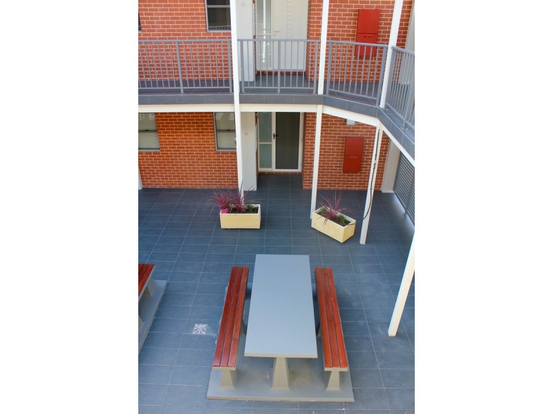4/138 Morrison Road, Midland WA 6056