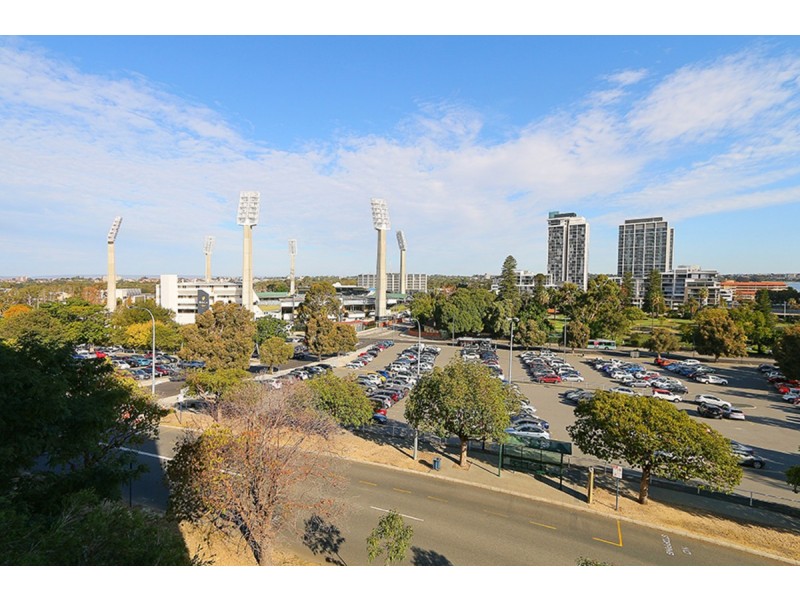 32/38-42 Waterloo Crescent, East Perth WA 6004