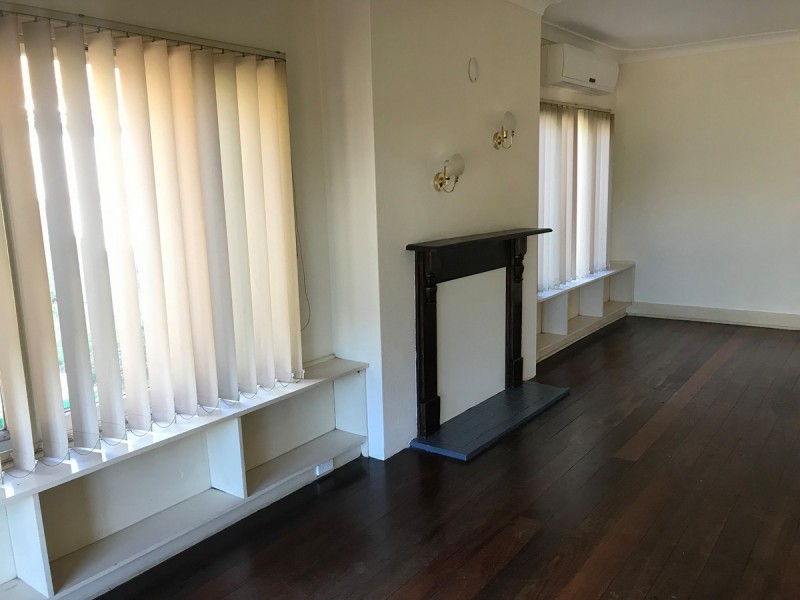 17 Sexton Road, Inglewood WA 6052