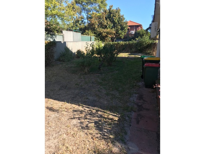 17 Sexton Road, Inglewood WA 6052