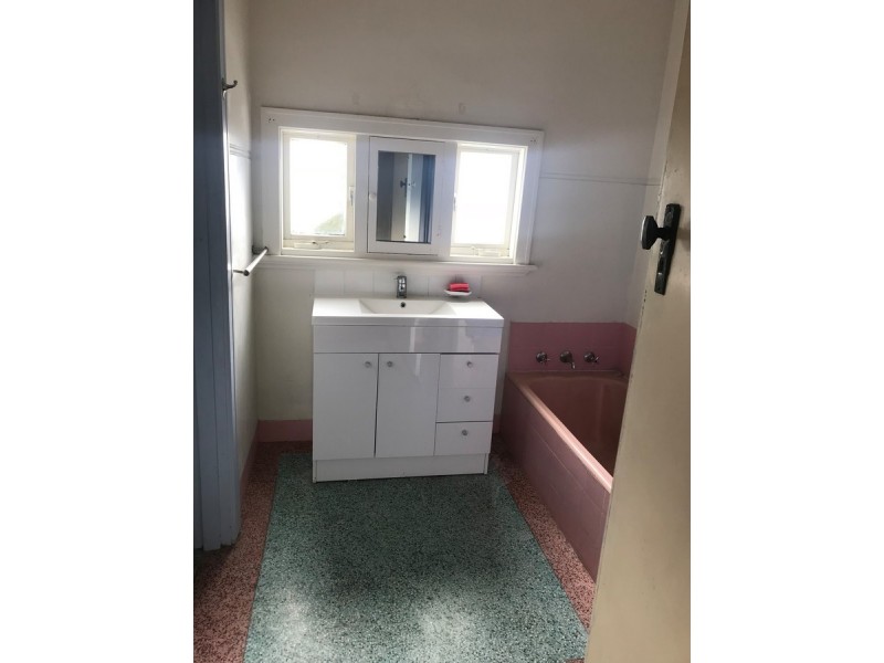 17 Sexton Road, Inglewood WA 6052