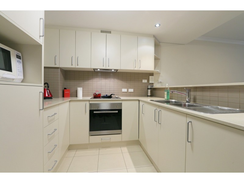 2/18 Wellington Street, East Perth WA 6004