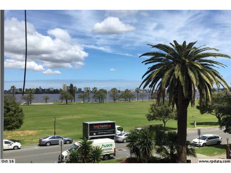 28/114 Terrace Road, Perth WA 6000