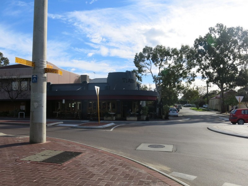 30/212 Hampden Road, Crawley WA 6009