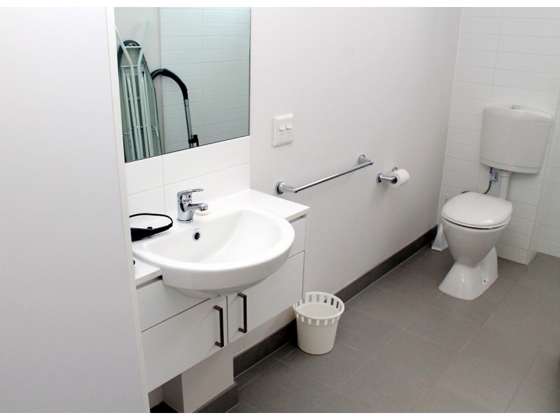 6/20 Signal Terrace, Cockburn Central WA 6164