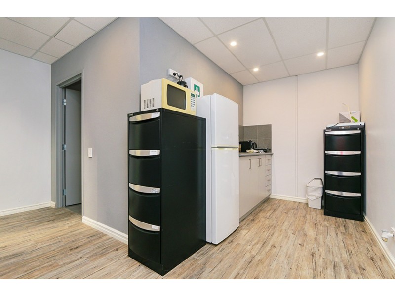 1/71 McDonald Crescent, Bassendean WA 6054