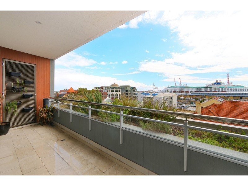 41/10 Quarry Street, Fremantle WA 6160